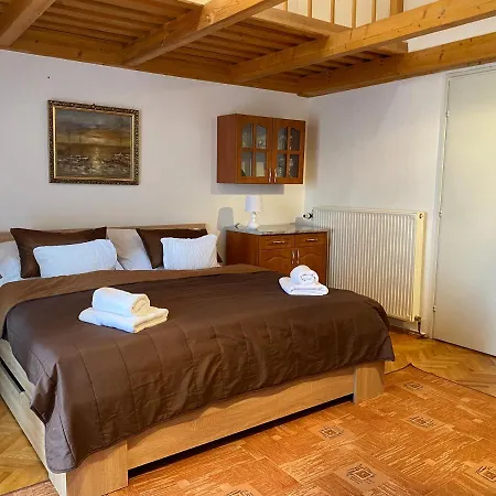 Apartment - Peter *
