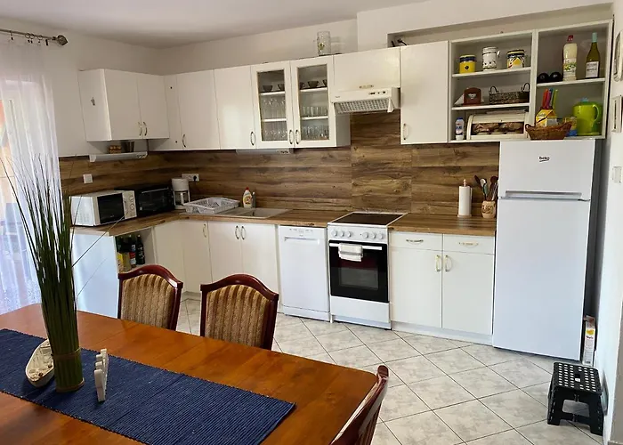 - Peter Apartment *